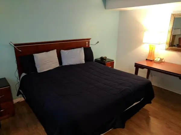 Skylark Motel 7